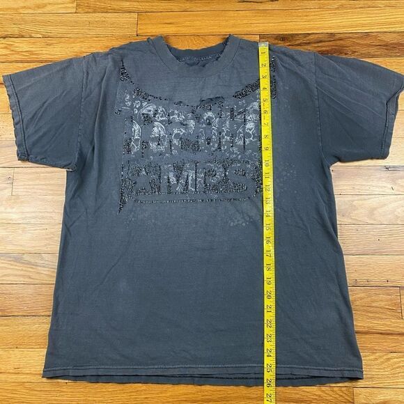 TapOut Dark Gray Slashed Tshirt Size Large - Picture 4 of 6